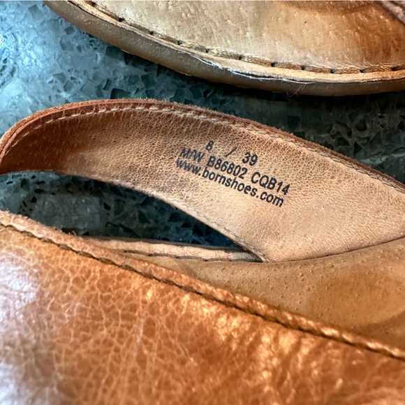 Born Post-toe Slide on Leather Thong Flip Flop Sandals Size 8 - Picture 7 of 7